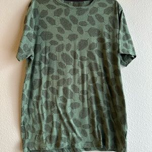 Men’s green leaf tee *BOGO*